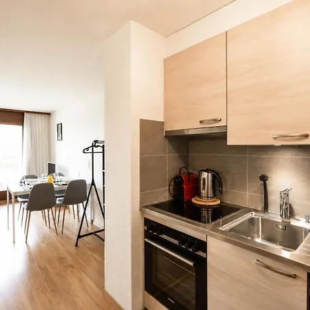 아파트 Charming And Comfortable Ideally Located In *